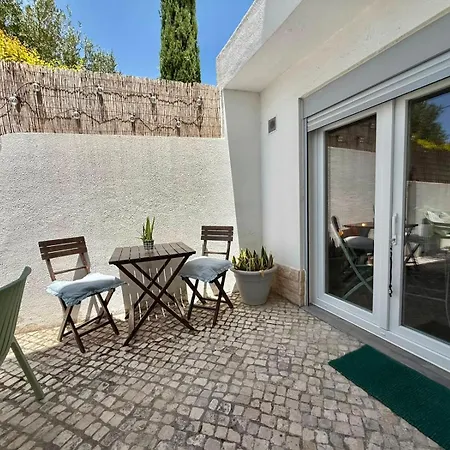 Pansiyon In Cascais